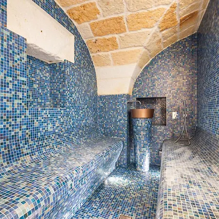Daire Palazzo Alemar Jacuzzi & By Perle Di Puglia *